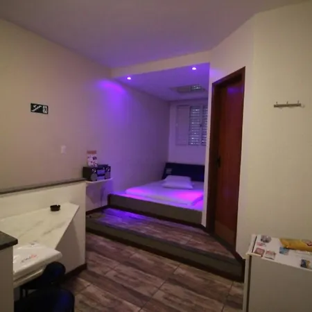 Motel Strattus (Adults Only)-2